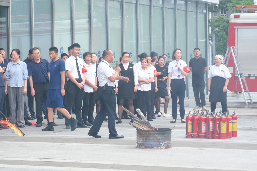 以練促防，長房集團組織開展消防應急演練